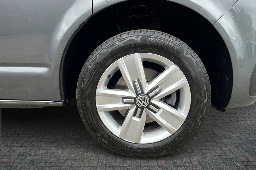 Volkswagen Transporter 2.0 Tdi 150 Highline Van Grey #5
