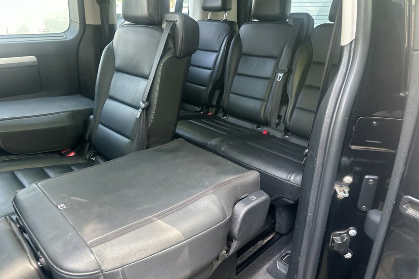 Toyota Proace Verso 1.5D Shuttle Medium Black #23