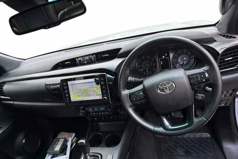 Toyota HILUX Active Dcab Pick Up 2.4 D-4d #5