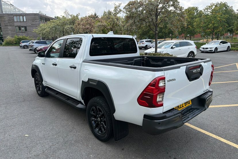 Toyota HILUX Active Dcab Pick Up 2.4 D-4d #31