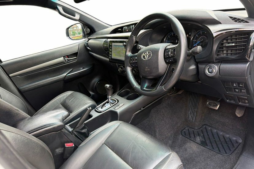 Toyota HILUX Active Dcab Pick Up 2.4 D-4d #11