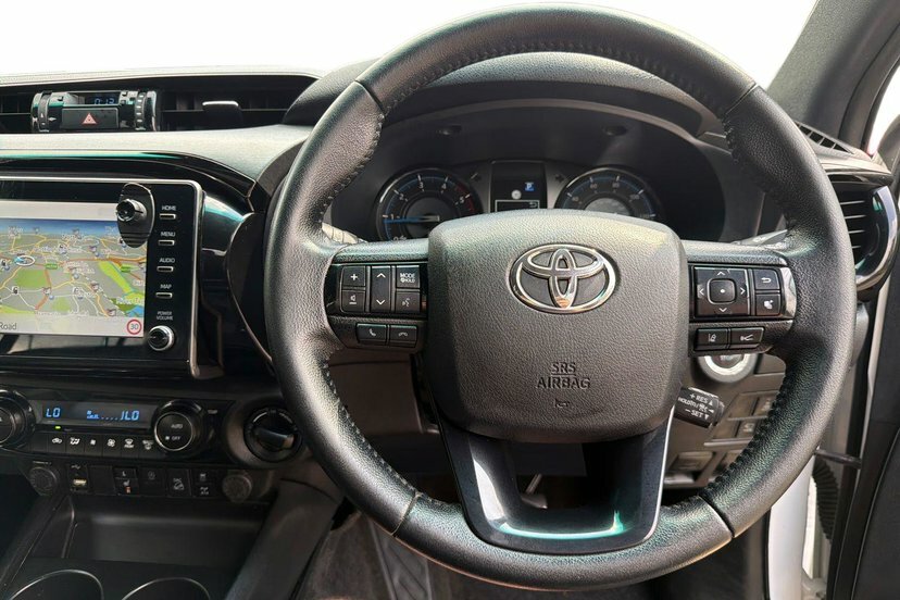 Toyota HILUX Active Dcab Pick Up 2.4 D-4d #6