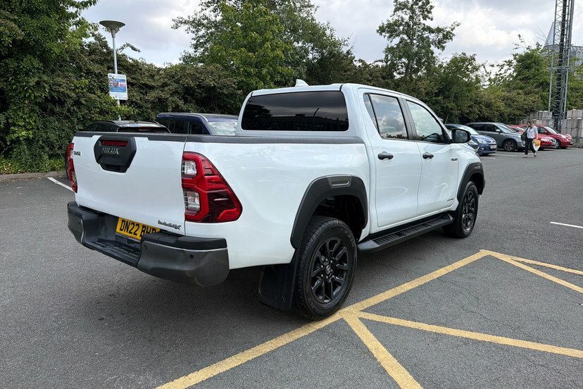 Toyota HILUX Active Dcab Pick Up 2.4 D-4d #32