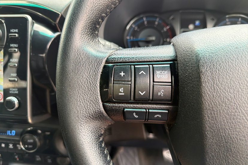 Toyota HILUX Active Dcab Pick Up 2.4 D-4d #22