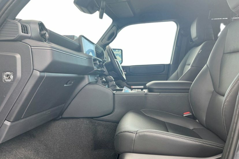Toyota Land Cruiser 2.8D Panel Van 4Wd Lwb 204 Ps Grey #2