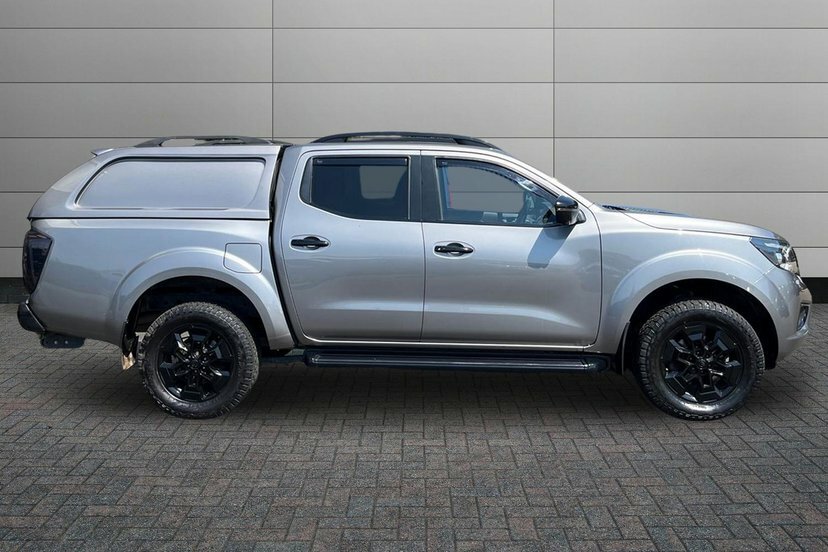 Nissan Navara 2.3 Dci N-guard Pickup Double Cab Grey #4