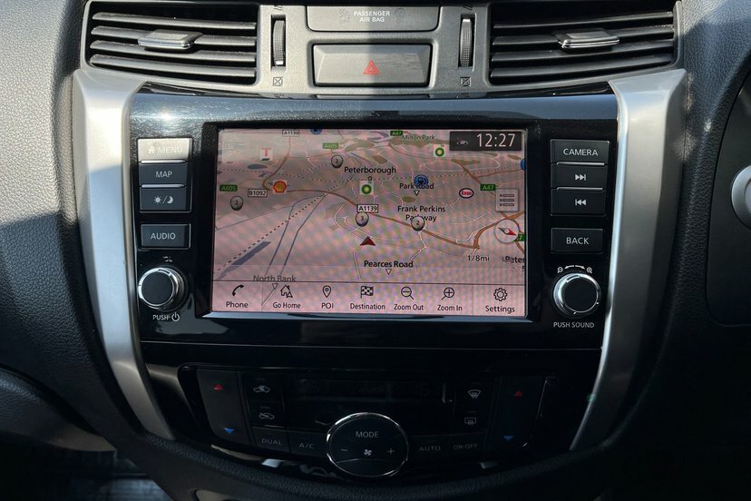 Nissan Navara Dci Acenta Black #26
