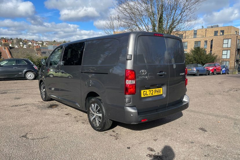 Toyota PROACE 2L Icon 6Dr White #48