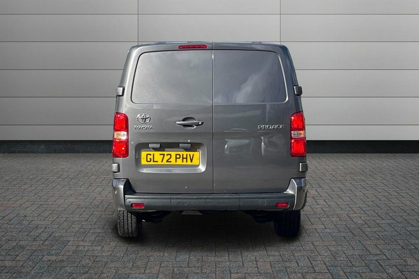 Toyota PROACE 2L Icon 6Dr White #36