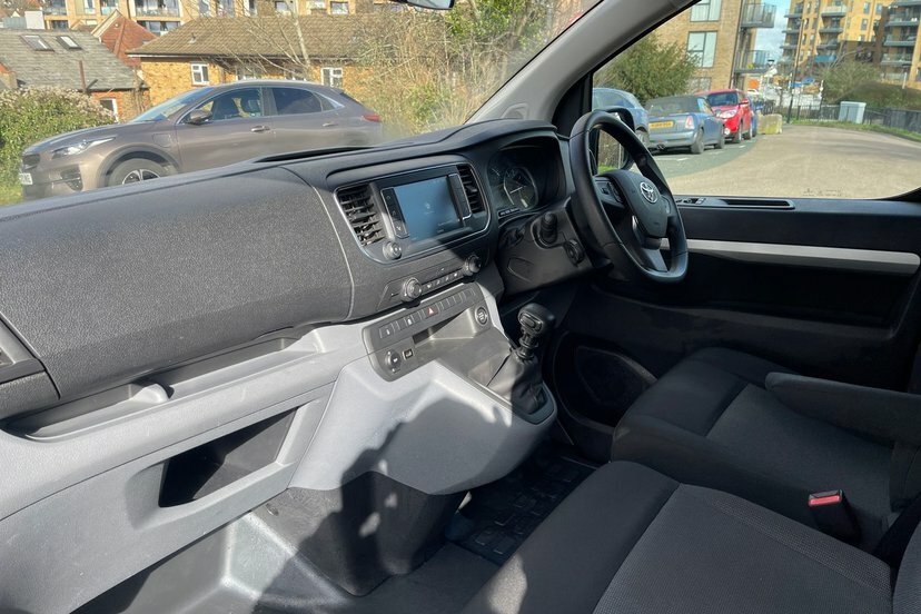Toyota PROACE 2L Icon 6Dr White #59