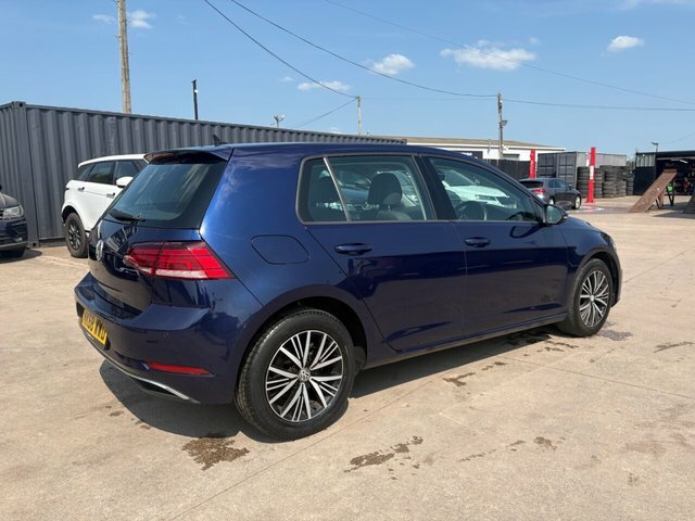 Volkswagen Golf Tdi Se Nav Hatchback MK68WWD Blue #3