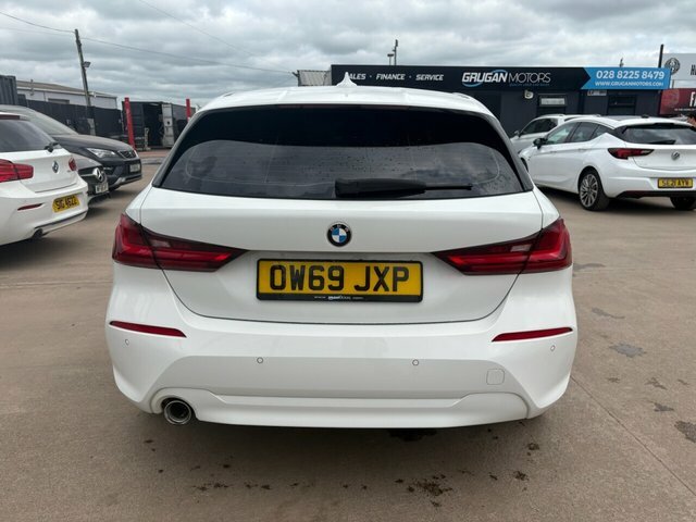 BMW 1 Series 116D Se Hatchback OW69JXP White #3