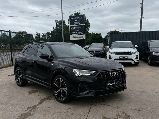 Audi Q3 Tdi 35 S Line Black #2