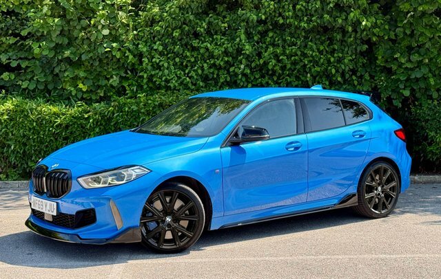 BMW 1 Series Hatchback WF69YJU Blue #2