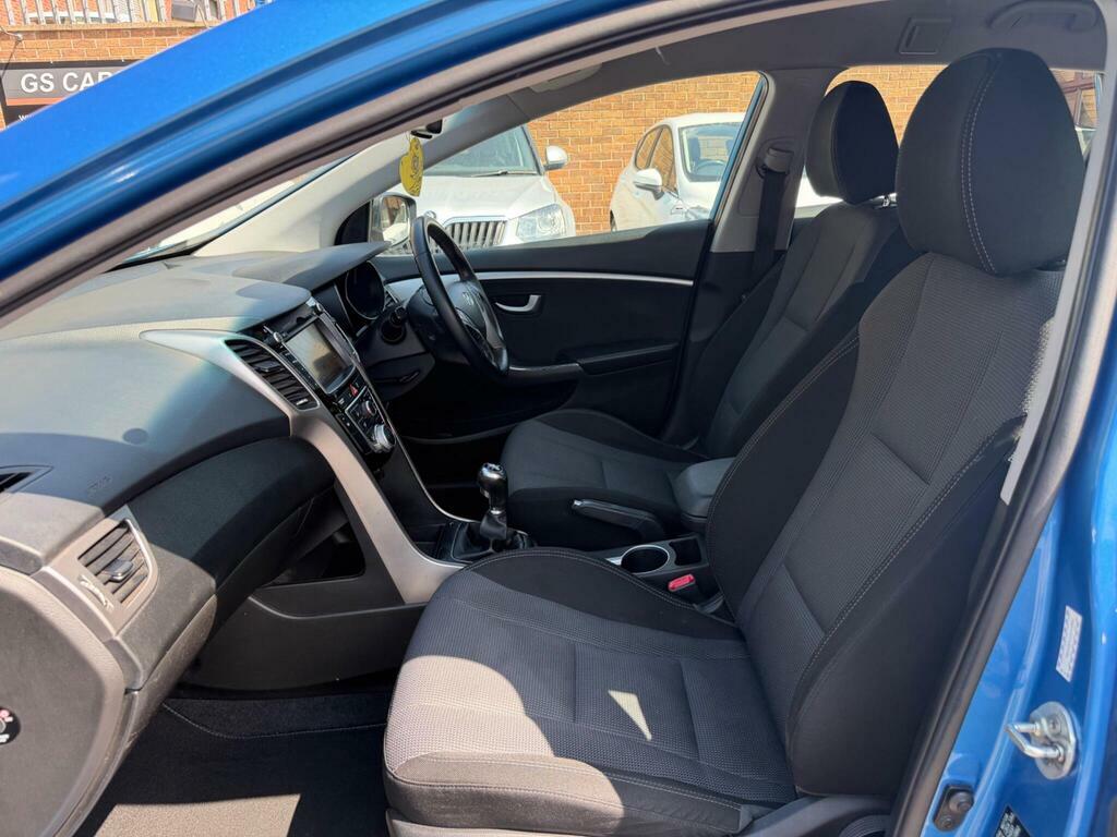 Hyundai I30 1.6 Crdi Blue Drive Se Nav Tourer Euro 6 S S Blue #5