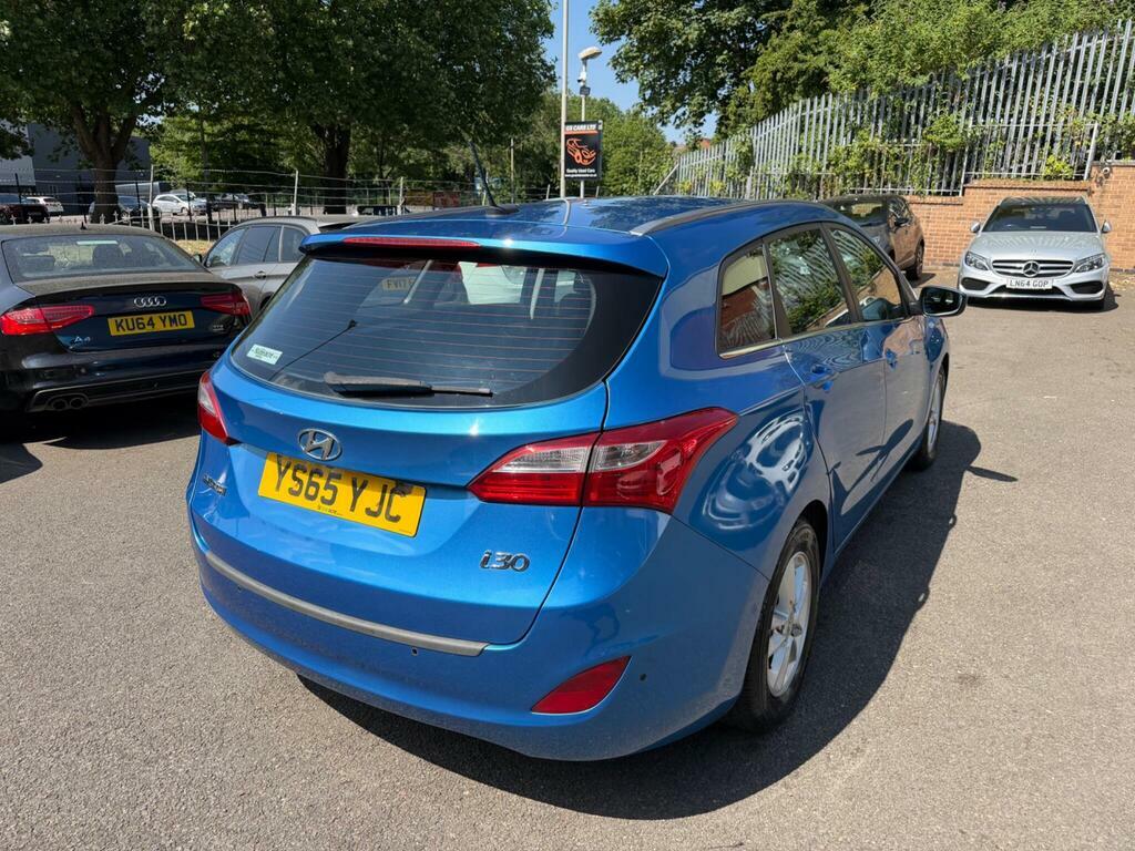 Hyundai I30 1.6 Crdi Blue Drive Se Nav Tourer Euro 6 S S Blue #3