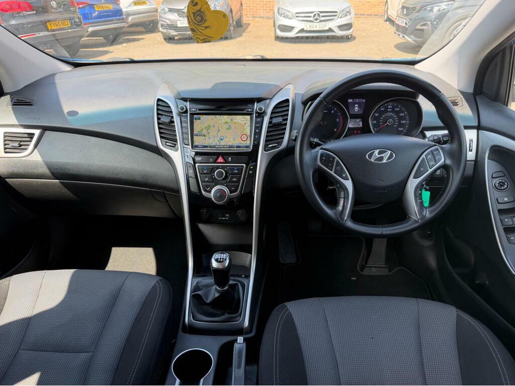 Hyundai I30 1.6 Crdi Blue Drive Se Nav Tourer Euro 6 S S Blue #4