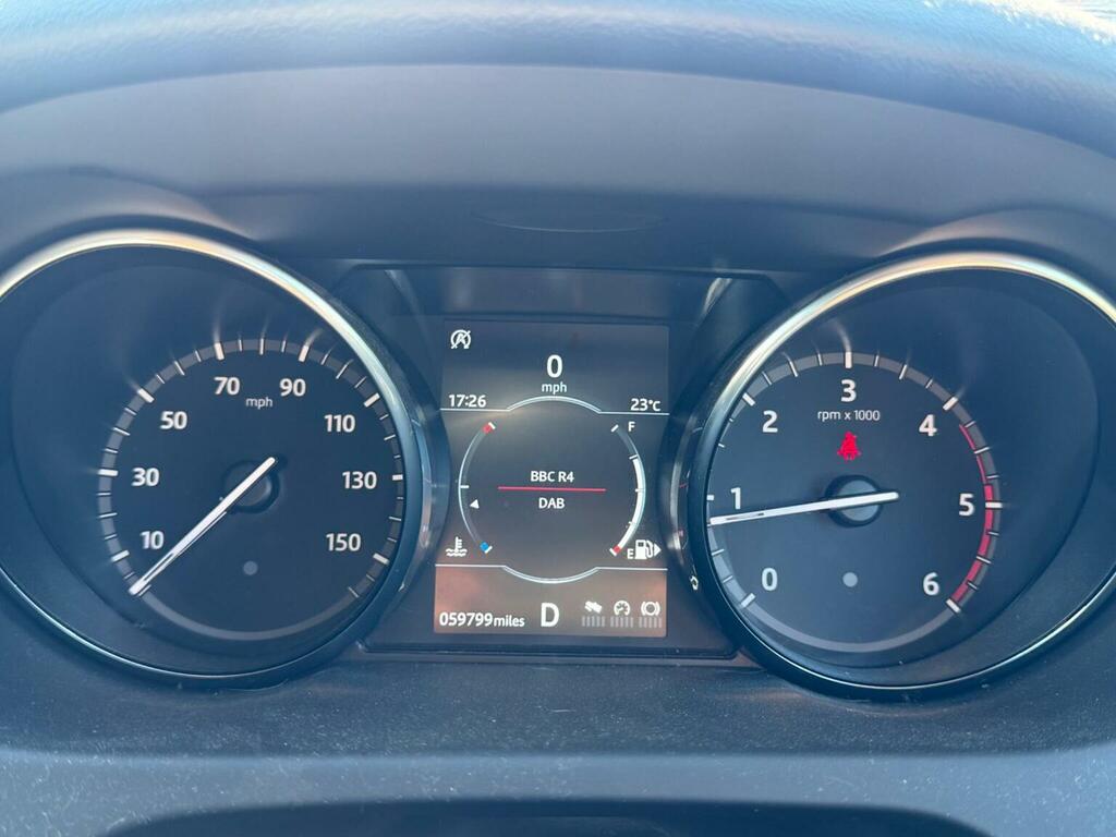Land Rover Discovery Sport Se Black #8