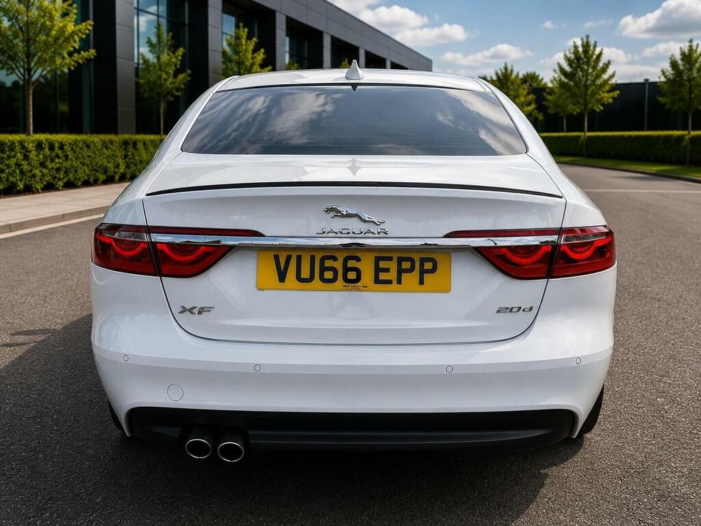 Jaguar XF 2.0D R-sport Euro 6 Ss White #5