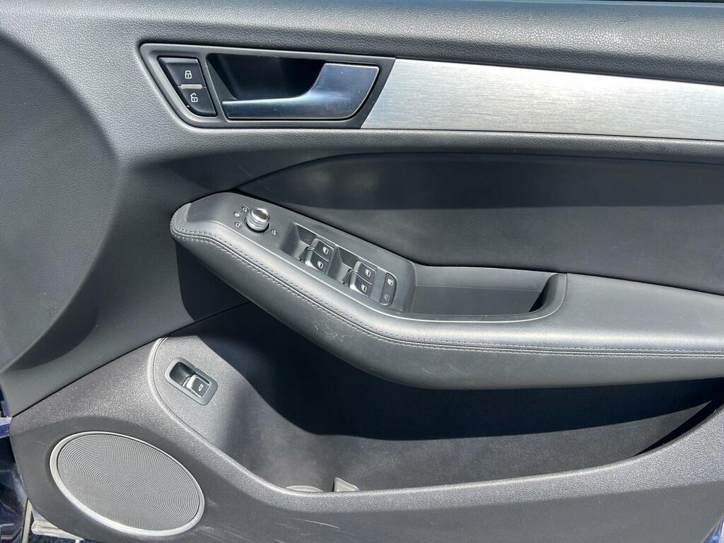 Audi Q5 Grey #23