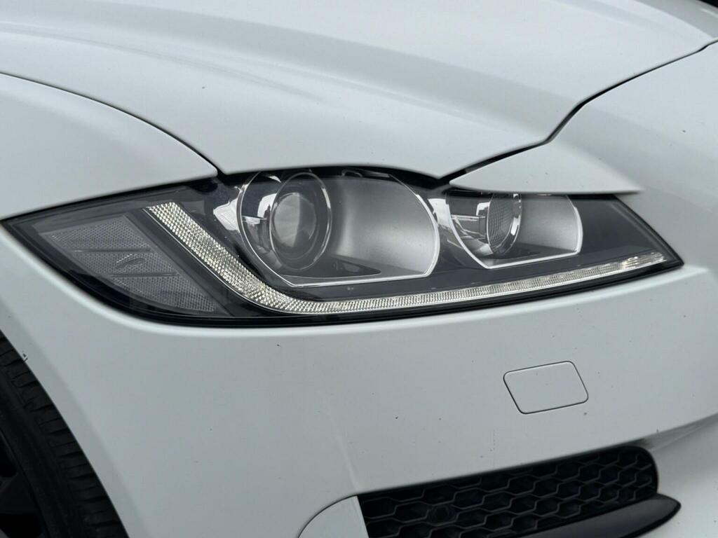 Jaguar XF Red #31
