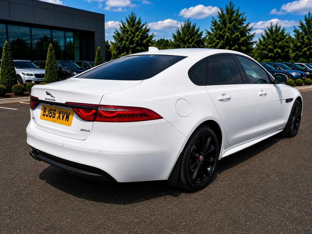 Jaguar XF 2.0D R-sport Euro 6 Ss White #5