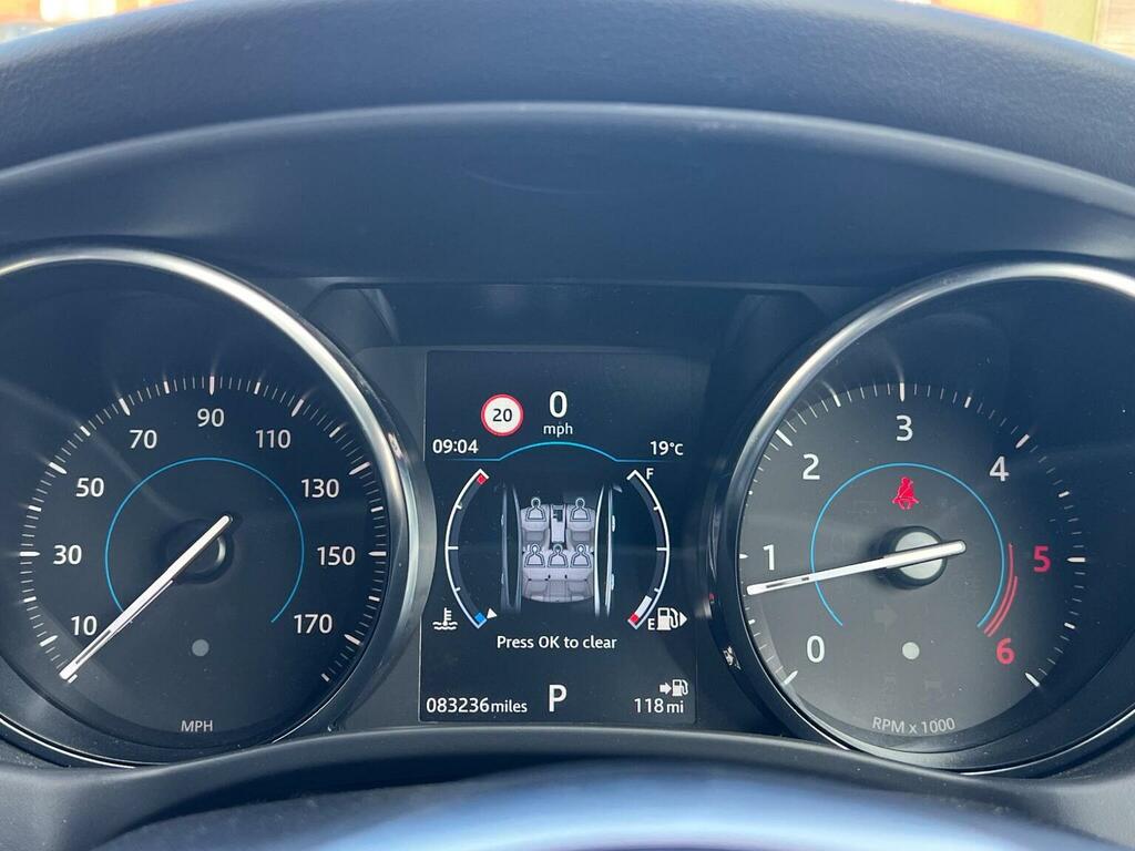 Jaguar XE 2L Prestige White #11
