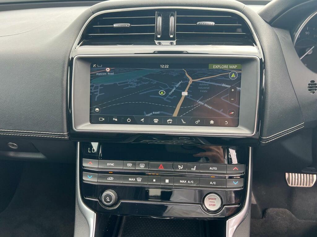 Jaguar XE 2L Prestige White #22