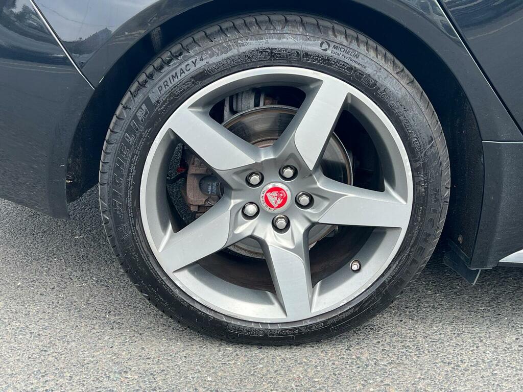Jaguar XE 2L Prestige White #33
