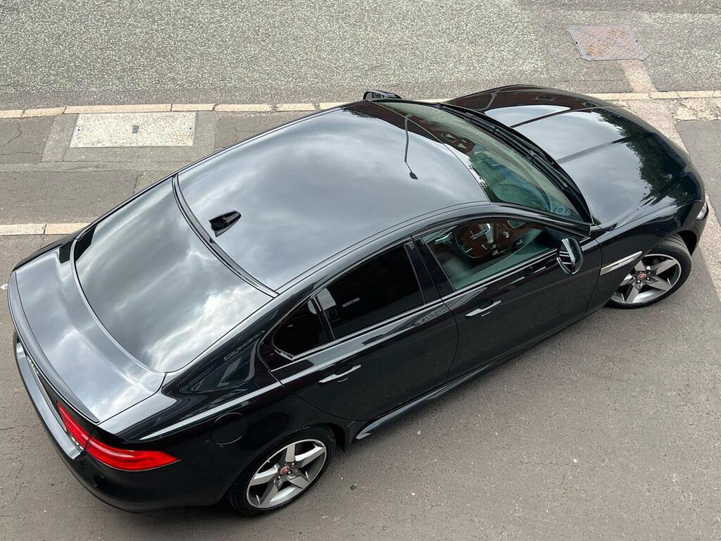 Jaguar XE 2L Prestige White #8