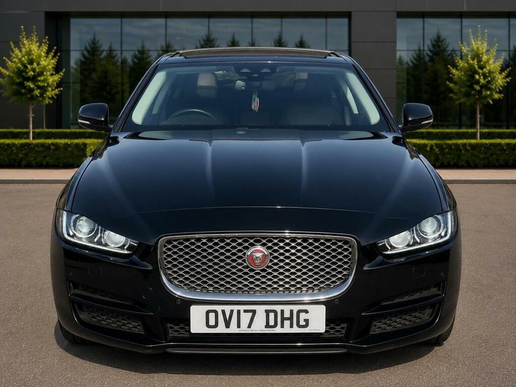 Jaguar XE 2.0D Portfolio Euro 6 Ss Black #2