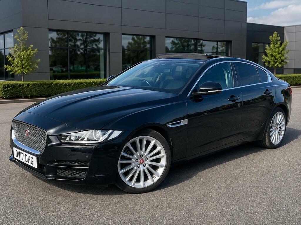 Jaguar XE 2.0D Portfolio Euro 6 Ss Black