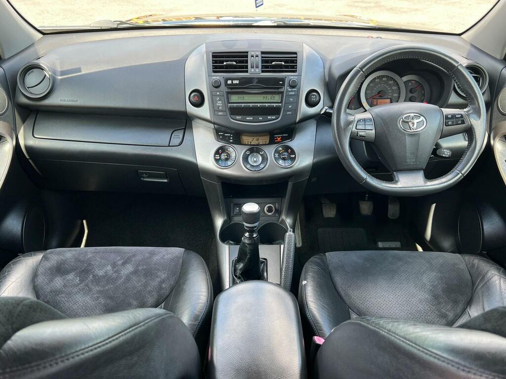 Toyota Rav 4 2.2L Xt-r Black #8