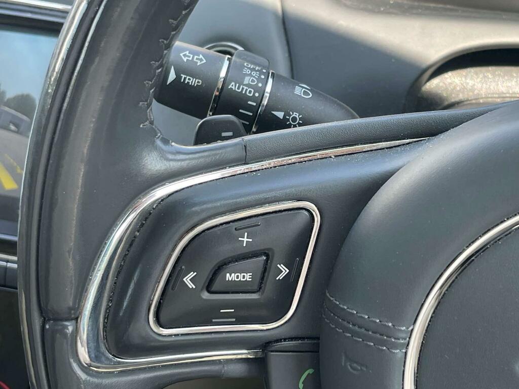 Jaguar XJ Saloon Black #31
