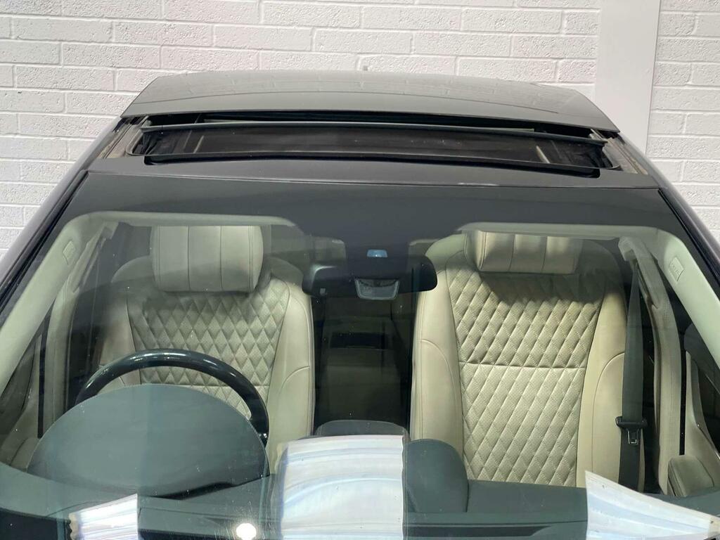 Jaguar XJ Saloon Black #47