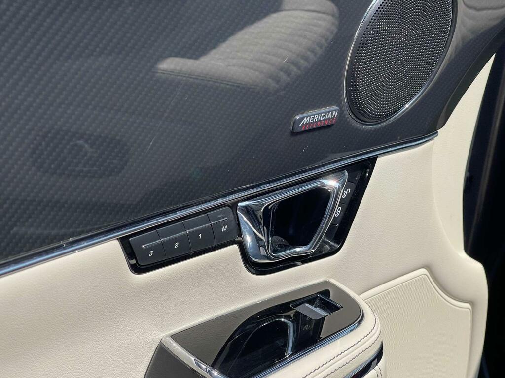 Jaguar XJ Saloon Black #53