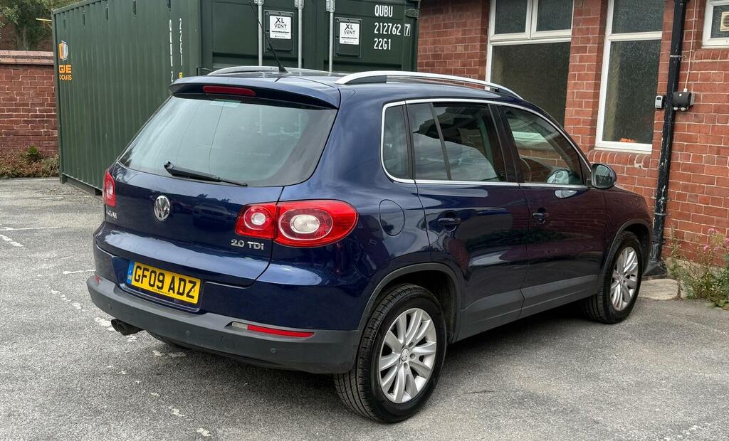Volkswagen Tiguan  Grey #19