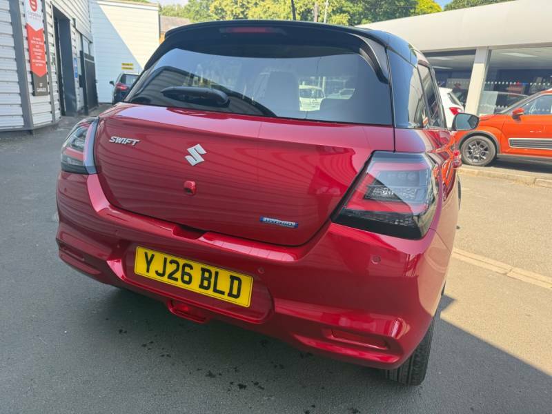 Suzuki Swift 1.2 Mild Hybrid Motion Red #6