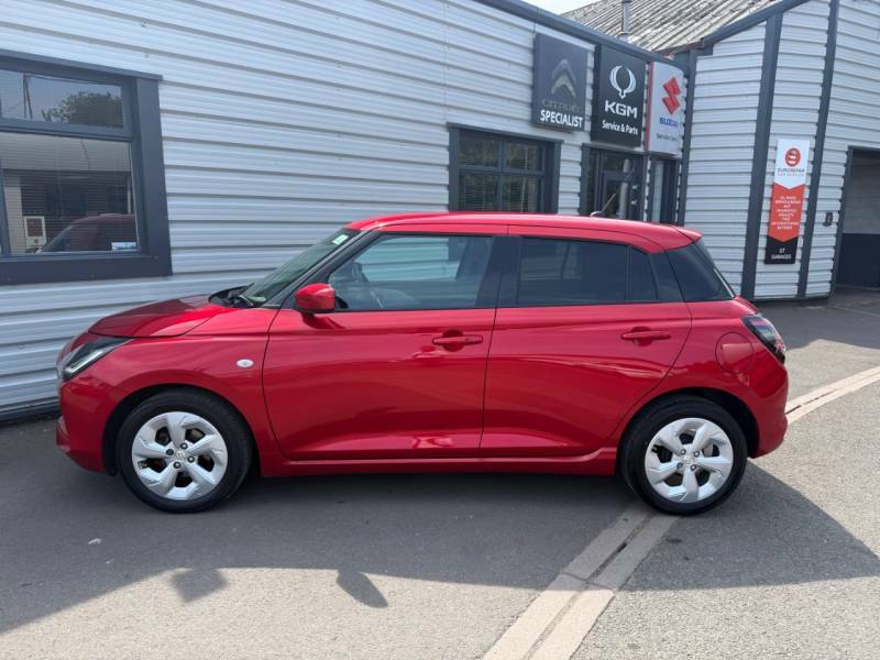 Suzuki Swift 1.2 Mild Hybrid Motion Cvt Red #3
