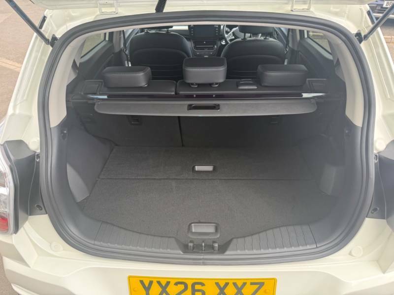 SsangYong Tivoli K40 White #23