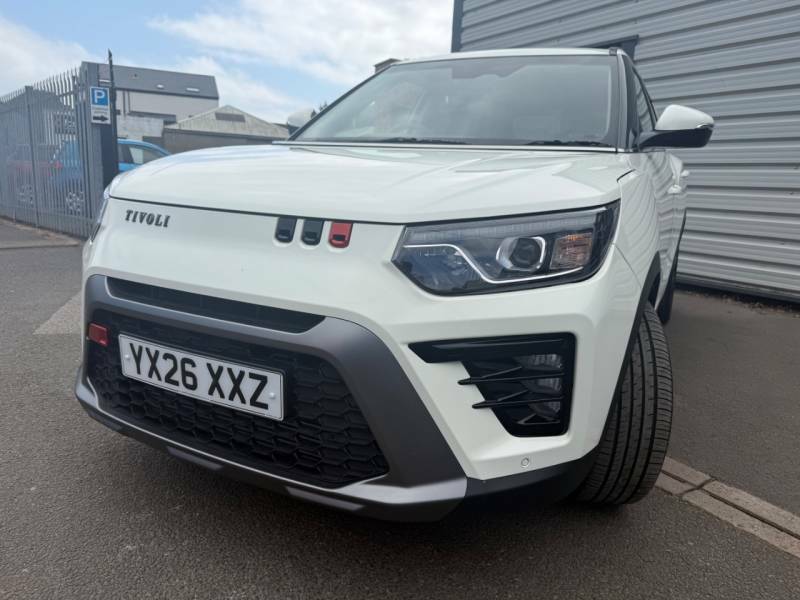 SsangYong Tivoli 1.5 K40 - 2026 White #4