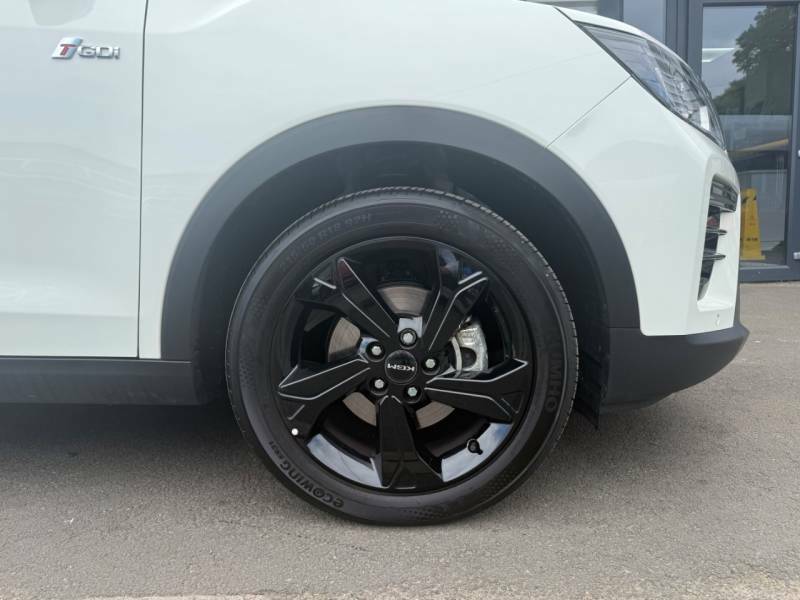 SsangYong Tivoli K40 White #10