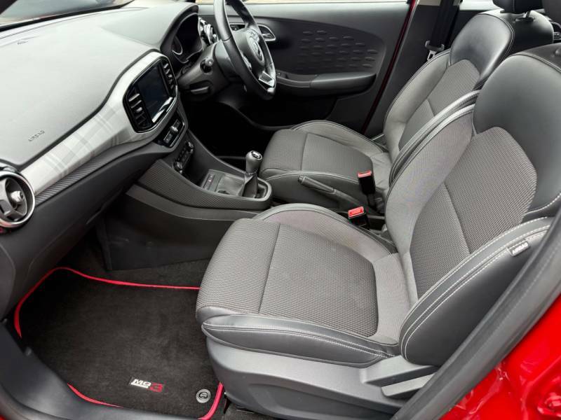 MG MG3 1.5 Excite Vti-tech 106 Bhp White #19