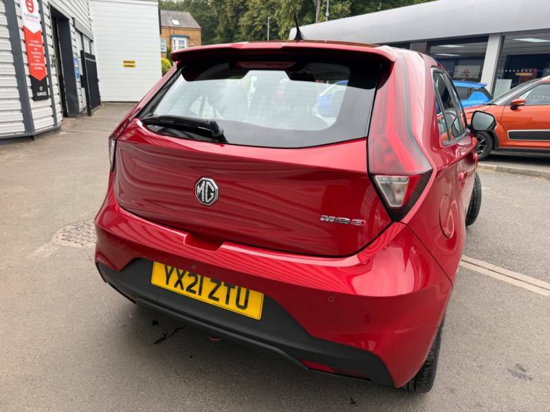 MG MG3 1.5 Vti-tech Exclusive Navigation Red #5
