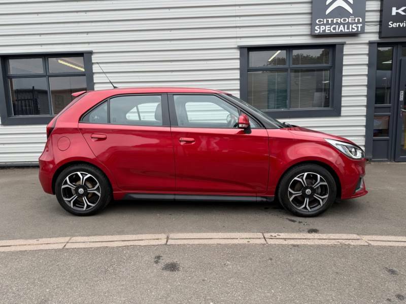 MG MG3 1.5 Vti-tech Exclusive Navigation Red #2