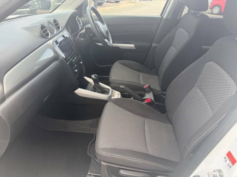 Suzuki Vitara 1.6 Sz5 Euro 6 Ss Silver #20