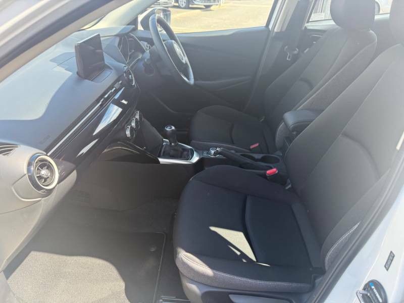 Mazda 2 1.5I Hybrid Homura Cvt Black #24