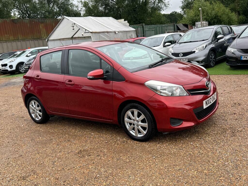 Toyota Yaris 1.33 Dual Vvt-i Tr Euro 5 Red #2