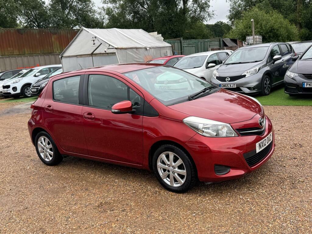 Toyota Yaris 1.33 Dual Vvt-i Tr Euro 5 Red #3