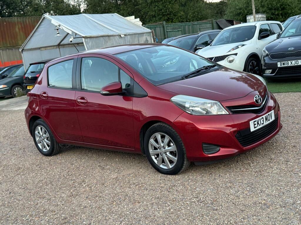 Toyota Yaris 1.0 Vvt-i T2 Red #7